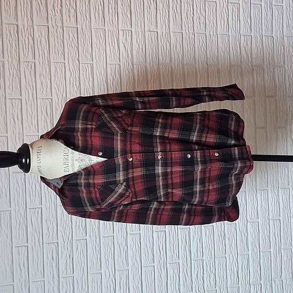 Flannel - Picture 1 of 2